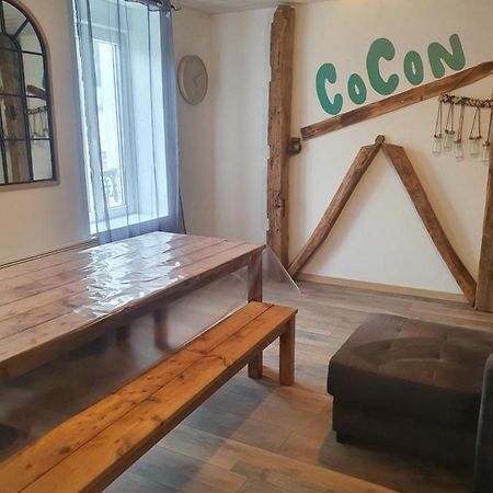 Апартаменты Bienvenue Chez Les Ch'Oups Le Cocoon Ла-Бурбуль Экстерьер фото